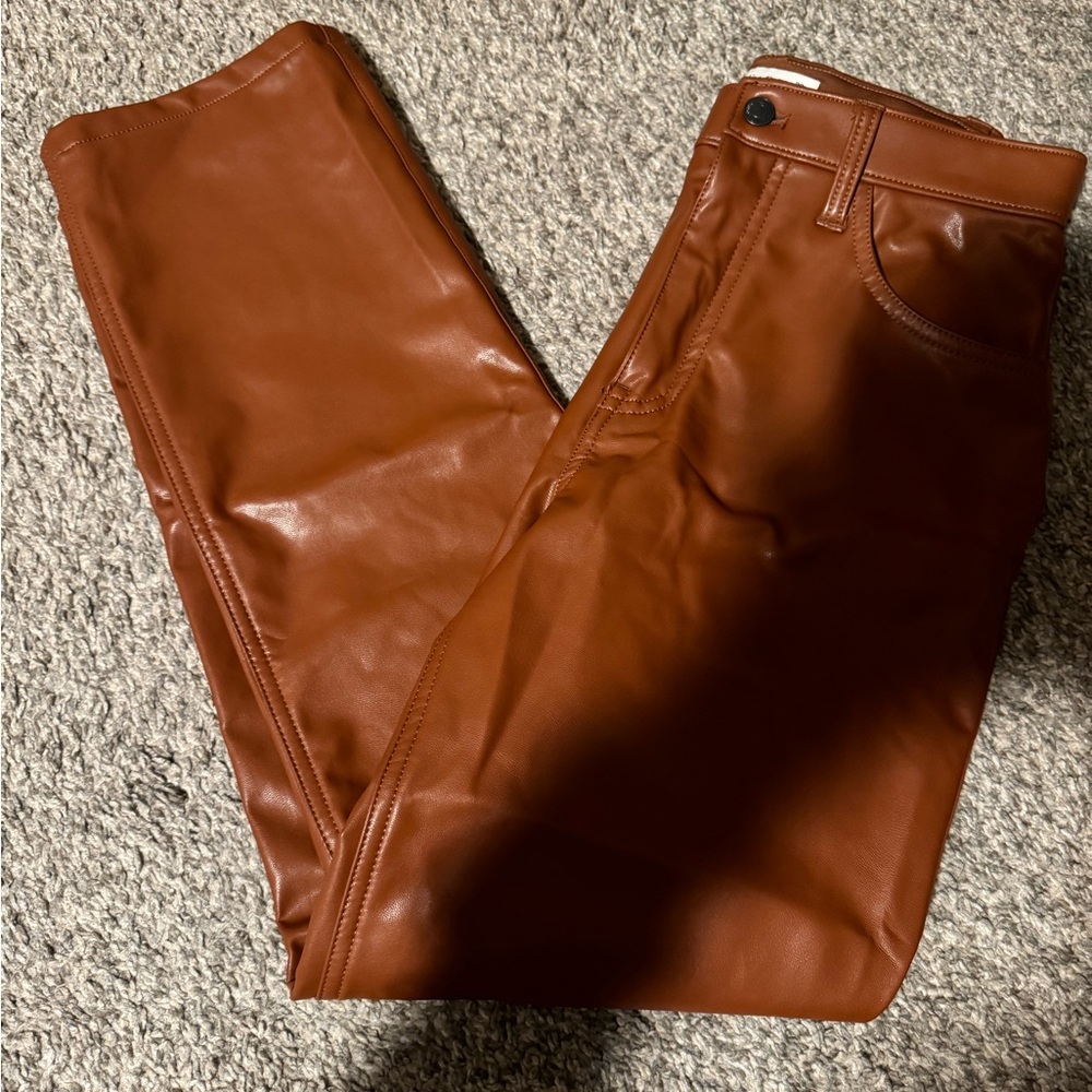 Abercrombie Vegan Leather 90s Straight Pant Size: 28 Short
